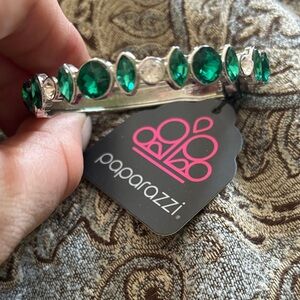 Paparazzi Emerald Green and Silver Bracelet